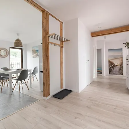 Appartamento Spacious 3city With Four Bedrooms And Desk In By Renters *