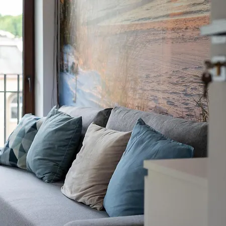 Spacious 3city With Four Bedrooms And Desk In By Renters Гдыня