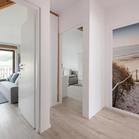 Appartamento Spacious 3city With Four Bedrooms And Desk In By Renters *