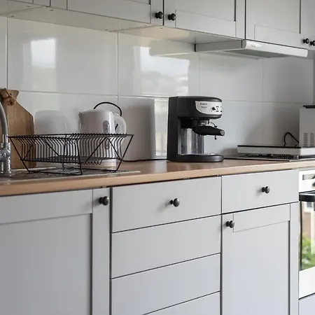 Appartement Spacious 3city With Four Bedrooms And Desk In By Renters Gdynia